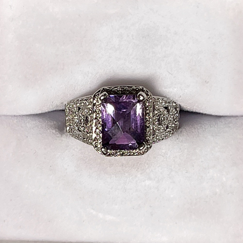 Emerald cut 2.25 ct Amethyst sterling silver ring diamond chip accent size 7.25